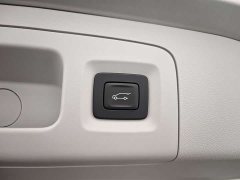 Buick GL8 Lu Zun Exclusive Edition - фото 19