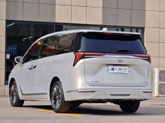 Buick GL8 Lu Zun Exclusive Edition - фото 5