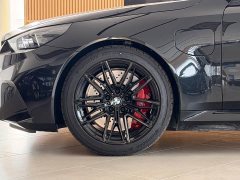 BMW M5 New Energy 2025 M5 - фото 4