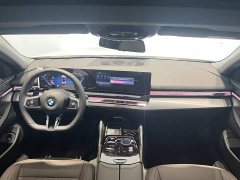 BMW 5 Series 530Li Leading M Sports Package - фото 7