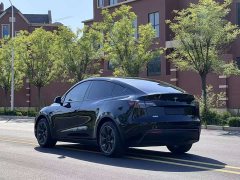 Tesla Model Y long-range all-wheel drive version 3D7 - фото 15
