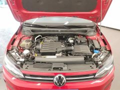 Volkswagen Polo Plus 1.5L Automatic Tech Edition - фото 10