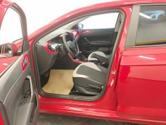 Volkswagen Polo Plus 1.5L Automatic Tech Edition - фото 9