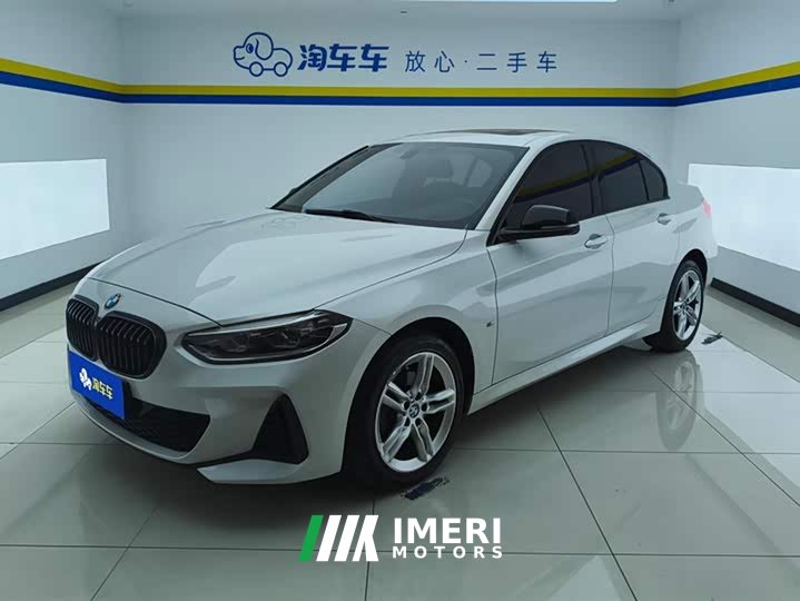 BMW 1 Series 120i M Sports Night Edition - автомобиль из Китая