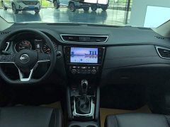Nissan Qashqai 2.0L CVT XV Premium Edition - фото 12