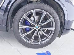 BMW X5 2022 facelift xDrive 30Li exclusive M sports package - фото 6