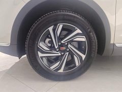 Hongqi HS5 Facelift 2.0T Intelligent Flagship Edition - фото 6
