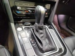 Volkswagen Magotan 2020 330TSI DSG Leading Edition - фото 16