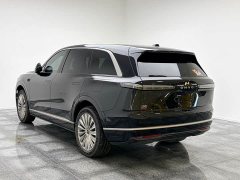 BMW Ledo L90 Ultra six-seater version - фото 7