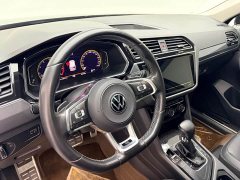 Volkswagen Tiguan L 330TSI Automatic FWD R-Line Premium Edition - фото 19