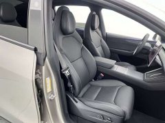 Tesla Model Y L long-range all-wheel drive version - фото 14