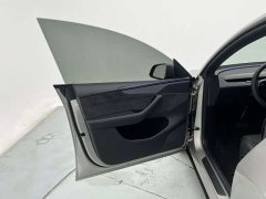 Tesla Model Y L long-range all-wheel drive version - фото 20