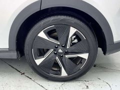 Lynk & Co Dark Blue S07 200Max extended range version - фото 7
