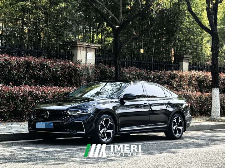 Volkswagen Passat 2024 380TSI Starry Sky Elite Edition - автомобиль из Китая