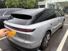 Li Auto Ideal i6 2025 four-wheel drive standard version - фото 2
