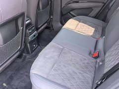 Audi Q4 e-tron 50 e-tron quattro creation edition - фото 10