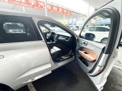 Volvo XC60 2025 B5 four-wheel drive Zhiyi Luxury Edition - фото 8