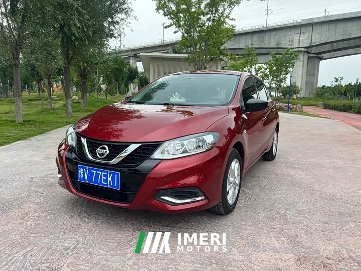 Nissan Tiida 1.6L CVT cool version - автомобиль из Китая