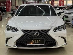 Lexus ES 200 Deluxe Edition - фото 3