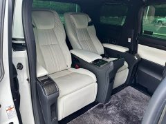 Lexus LM 2020 300h four-seat Royal Edition - фото 8