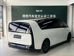 Li Auto Ideal MEGA Home Family Special Edition - фото 3