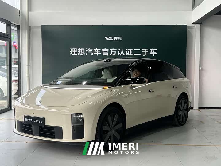 Li Auto Ideal i6 four-wheel drive standard version - автомобиль из Китая