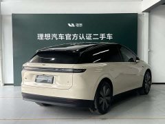 Li Auto Ideal i6 four-wheel drive standard version - фото 3