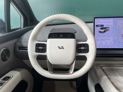 Li Auto Ideal i6 four-wheel drive standard version - фото 7
