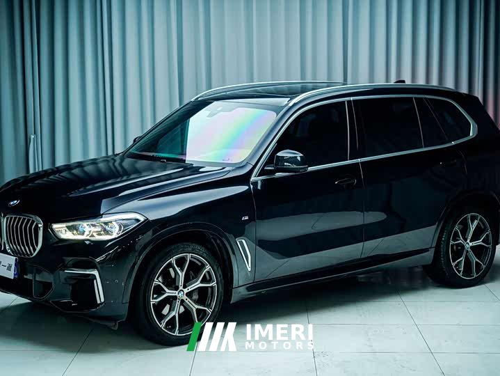 BMW X5 2022 facelift xDrive 40Li M sports package - автомобиль из Китая