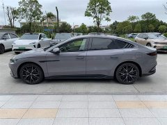 BYD Han DM-i Smart Driving Edition 125KM Honor Type - фото 3
