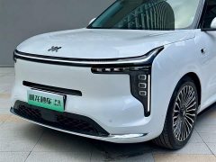 Lexus Zhiji LS8 66 Ultra technology flagship large five-seater - фото 16