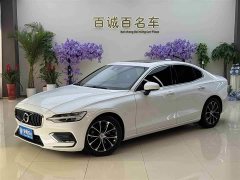 Volvo S60 T4 Momentum Luxury Edition - фото 2