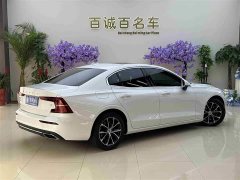 Volvo S60 T4 Momentum Luxury Edition - фото 6