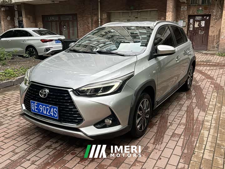 BMW YARiS L Zhixuan 2022 Zhixuan X 1.5L CVT luxury PLUS version - автомобиль из Китая
