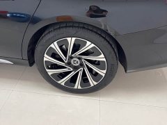 Mercedes-Benz E-Class 2025 E 300 L Luxury - фото 6