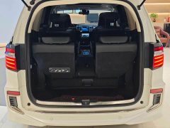 Honda Elysion 2019 2.0L Hybrid Luxury Edition - фото 16