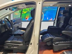 Honda Elysion 2019 2.0L Hybrid Luxury Edition - фото 5