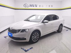 Lynk & Co Octavia 1.5L Automatic Comfort Edition - фото 1