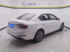 Lynk & Co Octavia 1.5L Automatic Comfort Edition - фото 3