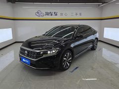 Volkswagen Passat 330TSI Deluxe Edition - фото 1