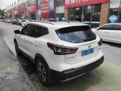 Nissan Qashqai Classic 2.0L CVT XV Leading Edition - фото 11