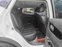 Nissan Qashqai Classic 2.0L CVT XV Leading Edition - фото 5
