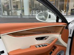 Bentley Flying Spur 4.0L automatic - фото 10
