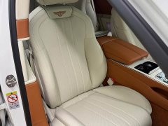 Bentley Flying Spur 4.0L automatic - фото 4