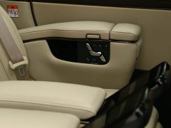 Toyota Alphard Hybrid 2.5L Executive Lounge - фото 8