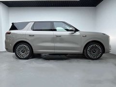 Lexus Zhiji LS8 66 Ultra technology flagship large five-seater - фото 4