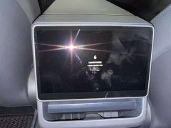 Tesla Model Y rear-wheel drive version - фото 9