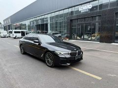 BMW 5 Series 530Li leading M sports package - фото 2