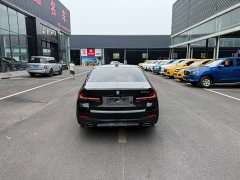 BMW 5 Series 530Li leading M sports package - фото 8