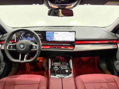 BMW 5 Series 2024 530Li Leading M Sports Package - фото 8